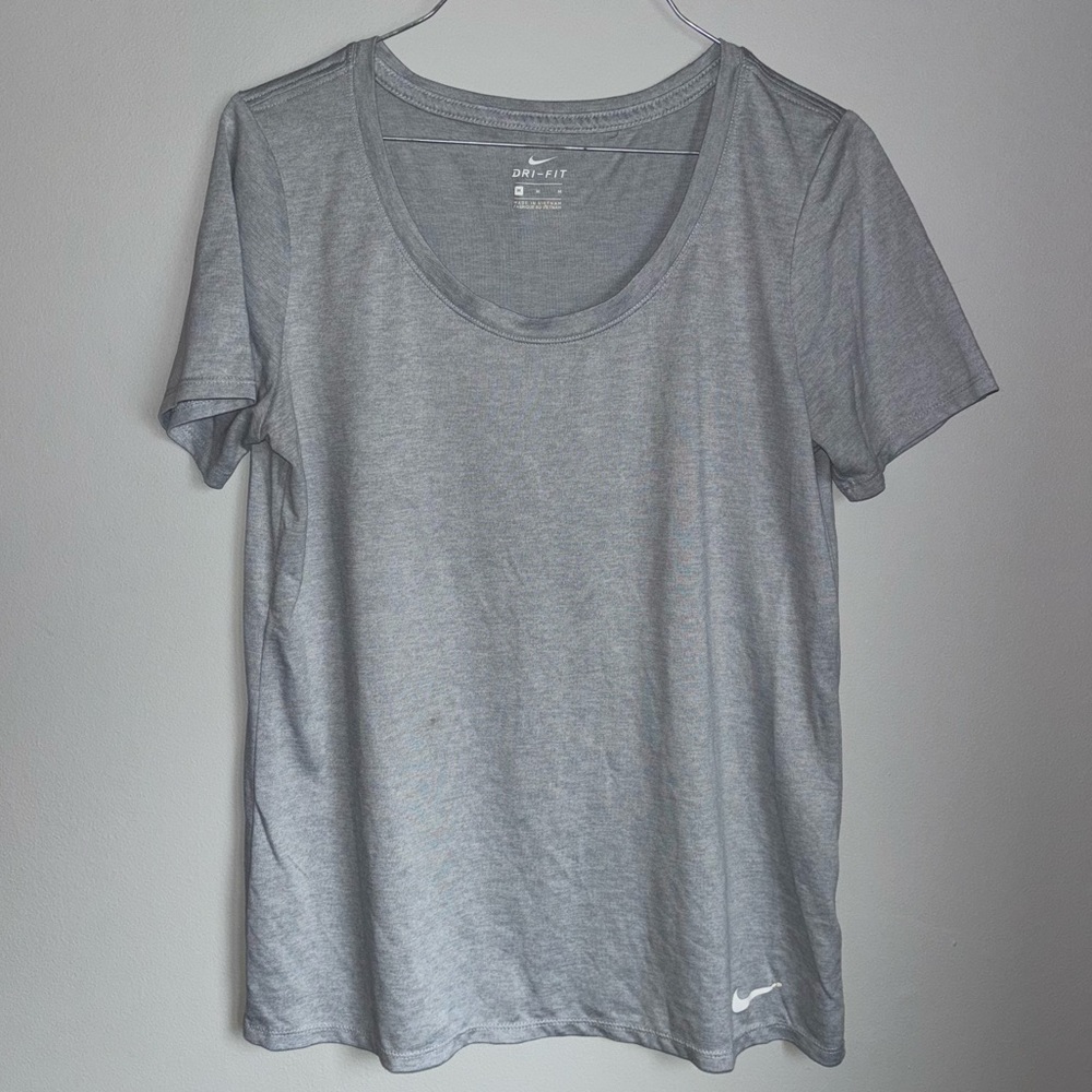 Nike dri fit tee shirt